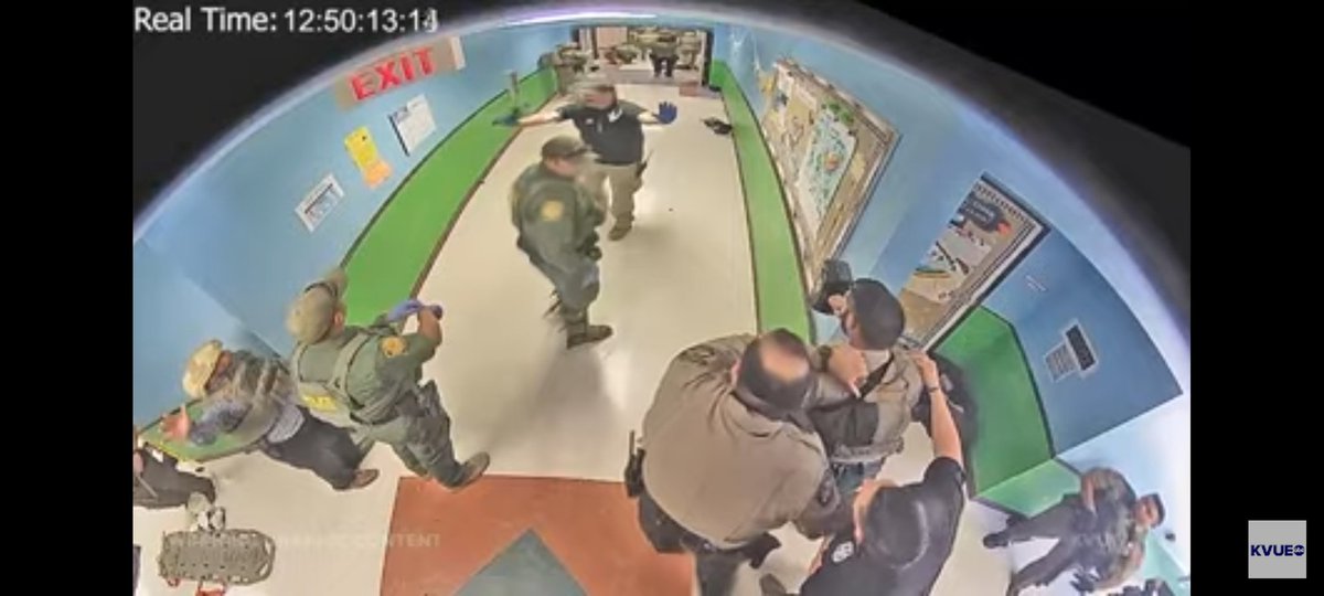 Kendra19381973's tweet photo. @Jackx4023 @HemeIsABlast @moodyforelpaso Watch the video towards the very end, you'll see the other officers trying to comfort him.  The guy in pic with phone was one of the 1st ones there, story says husband was at least 17 minutes away. https://t.co/EF6VlkoRdK