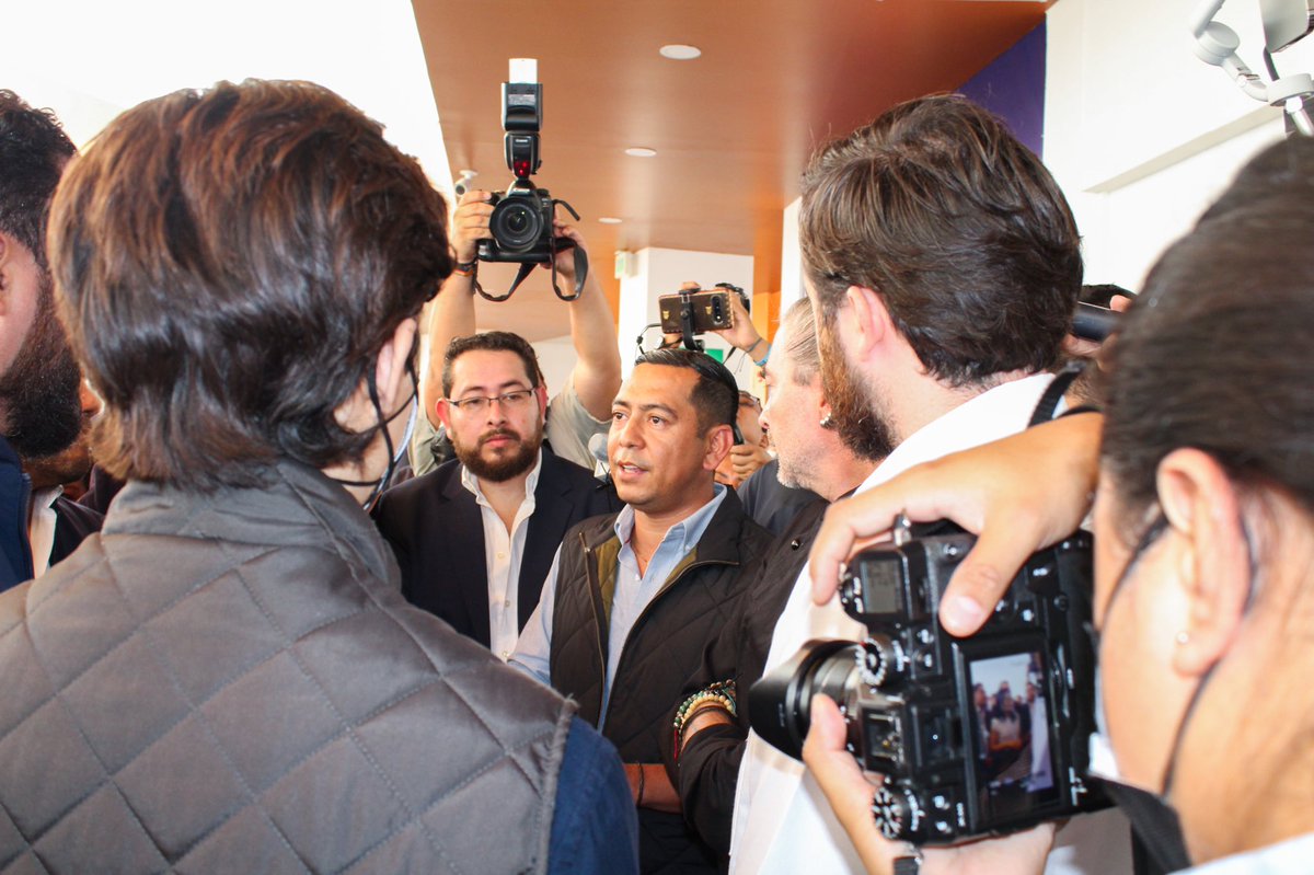 Dentro del Nuevo Mercado Hula Hula se encuentra el Restaurante Escuela de la <a href="/alcaldia_ss/">Alcaldía de San Salvador</a> y <a href="/ONGCesal/">ONG Cesal</a> el cual ofrece capacitación a los jóvenes capitalinos en Cocina y Mesero profesional ¡Gracias al Alcalde <a href="/marioduran/">Mario Durán</a> y al Ayuntamiento de Madrid, España 🇪🇸! <a href="/imj_sansalvador/">IMJ San Salvador</a>