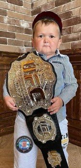 #BrokoCup

torneo 𝐆𝐑𝐀𝐓𝐔𝐈𝐓𝐎 de #FIFA22 a cargo mia con 𝐏𝐑𝐄𝐌𝐈𝐎 única y exclusivamente para el ganador a ver quien es el más tryhard 😏 . 

𝐏𝐑𝐄𝐌𝐈𝐎
✅50 euros en 1 Tarjeta PSN . 

REQUISITOS 
✅ PS5 - Jugar en el SERVER ( no amistoso online )
✅Darme FOLLOW &amp; RT