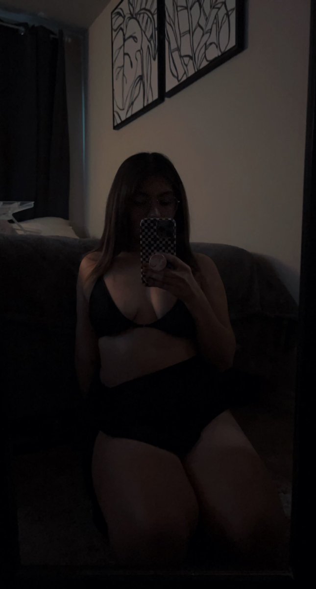 Let me ruin you please i would love to see you squirm 😈💗

Findom Paypig HumanATM Cashcow Finsub HumanWallet Sissy Beta slave Humiliation SPH WhaleSub findomme walletdrain brat spoonsub funded piggy cuck PigPay