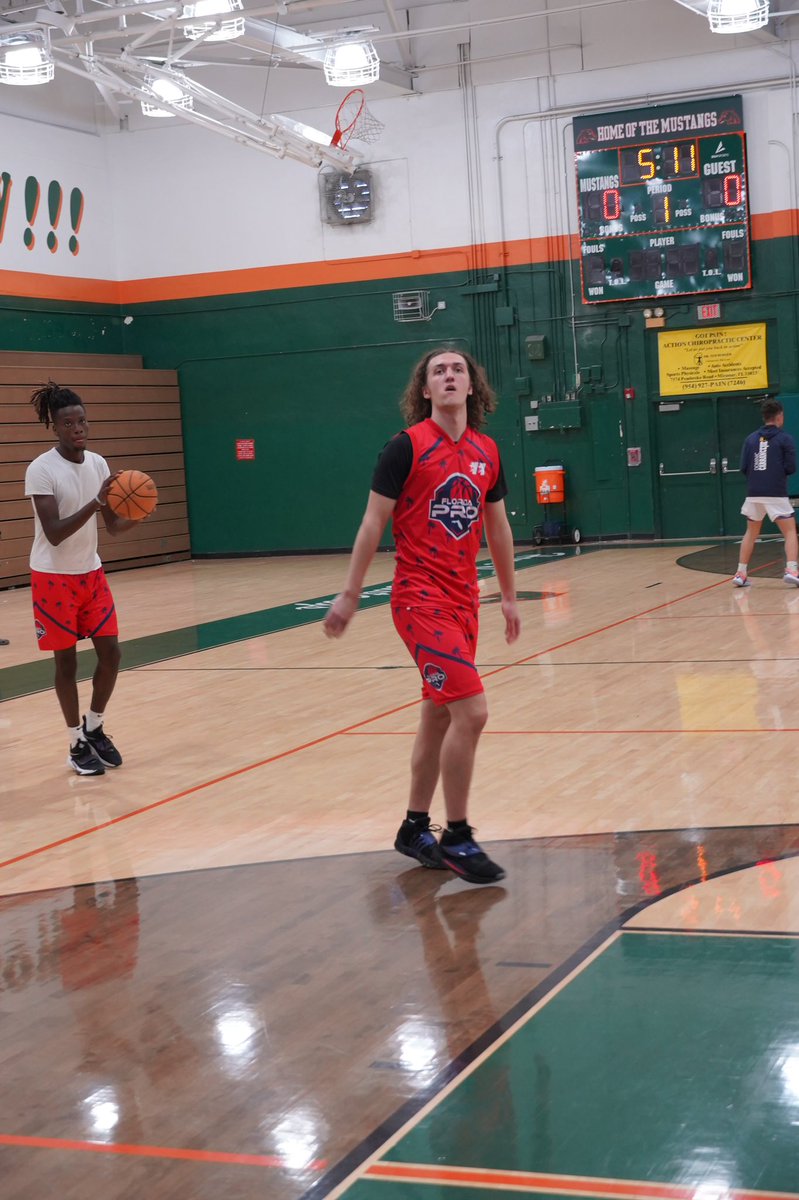 Florida Pro Basketball (@floridaprohoops) on Twitter photo 6β4 2023 PG Kellan Cashman <a href="/CashmanKellen/">Kellen Cashman</a> has been on a tear this summer with Boyd Anderson HS and highlights from Best of The South.
High IQ, Great handle, and FEEL for the game. TRUE PG
Oh yea he has a 4.4 GPA.
m.youtube.com/watch?v=YubV2oβ¦ 6β4 2023 PG Kellan Cashman <a href="/CashmanKellen/">Kellen Cashman</a> has been on a tear this summer with Boyd Anderson HS and highlights from Best of The South.
High IQ, Great handle, and FEEL for the game. TRUE PG
Oh yea he has a 4.4 GPA.
m.youtube.com/watch?v=YubV2oβ¦
