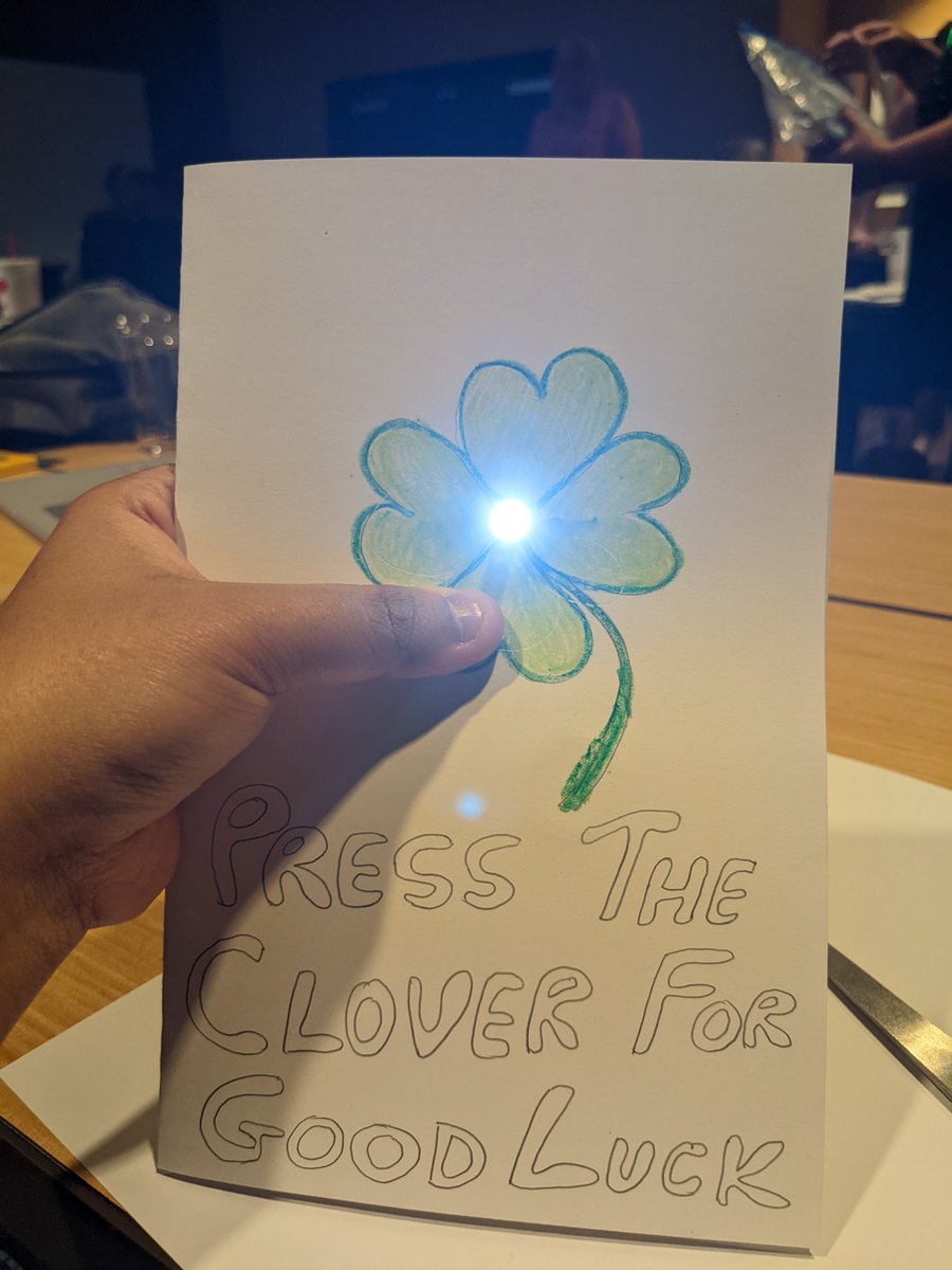 SayantaniDutta9's tweet image. These are what I made at the ECS e-textiles training #csliteracy #cseducation #cs4ms #csforall #cyberliteracy