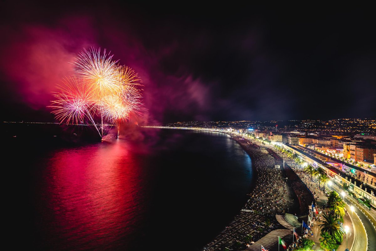 VilledeNice's tweet photo. Que dire à part #ILoveNice ? 😍

#fetenationale #feudartifice #Nice06 https://t.co/rmhPRvQQkI