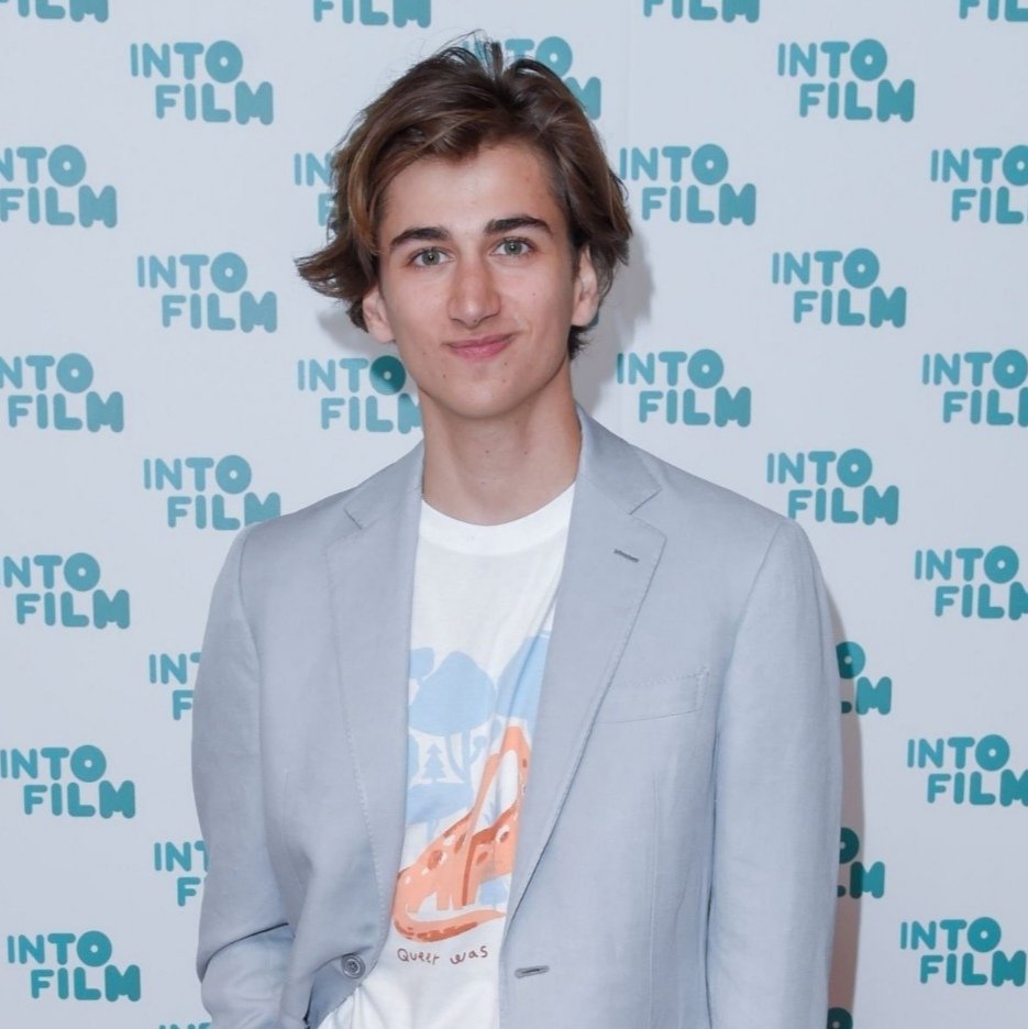 hourlybash's tweet image. 