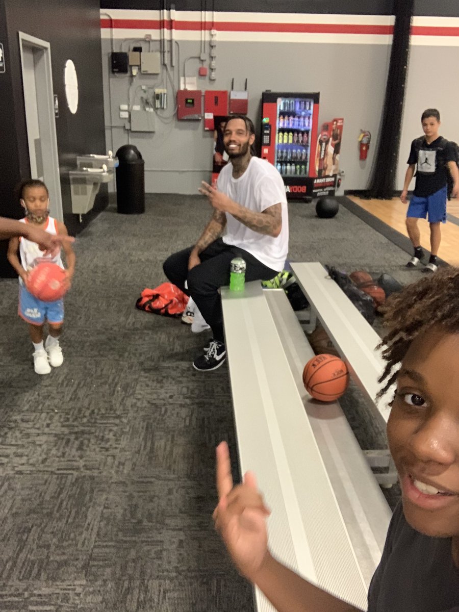 Medora Davidson tweet media