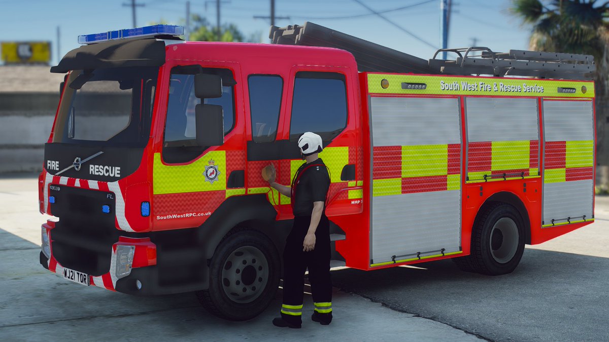 DRP_1101's tweet photo. With the extreme heat, got my hands dirty and gave P1 a wash. Make sure to keep hydrated and don't stay out in the sun for long periods of time. #fictional https://t.co/L2beupmEa7