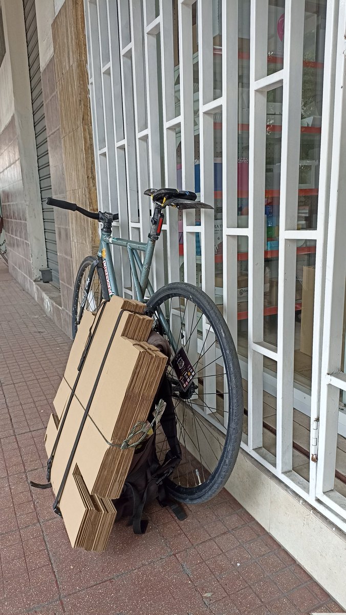 Urbanbike2's tweet photo. Envíos seguros y de manera Ecológica ♻️, utilizamos la bici como medio de transporte para realizar tus requerimientos 🚴🏼‍♂️📦♻️🌱 Bicimensajeria Guayaquil 
Rápido - Seguro - Ecológico #Guayaquil https://t.co/WmADUqXxPo