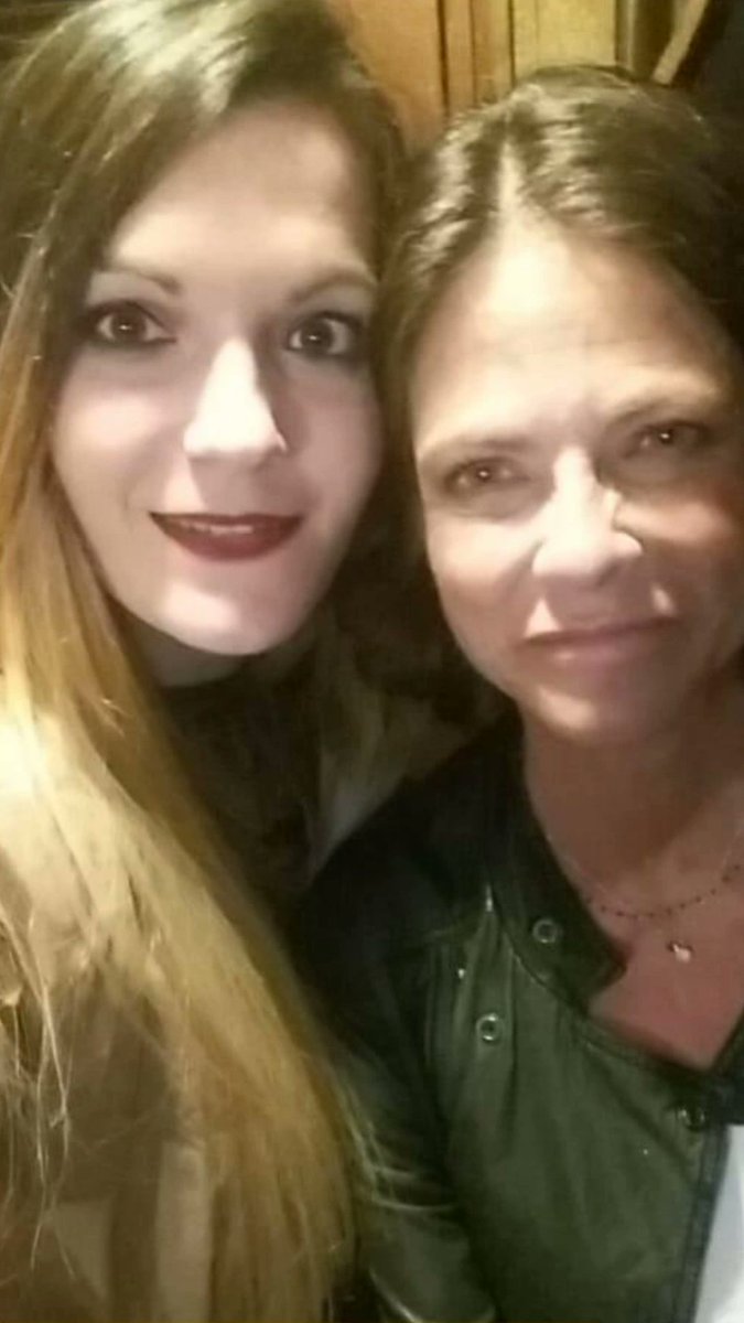 CeccatoMarion's tweet photo. Une très belle personne que j'ai eu la chance de rencontrer ,une super chanteuse et comédienne , rip #CharlotteValendrey 🙏😥🕊
#DNA #Demainnousappartient #VALANDREY https://t.co/HSWUTxme3p