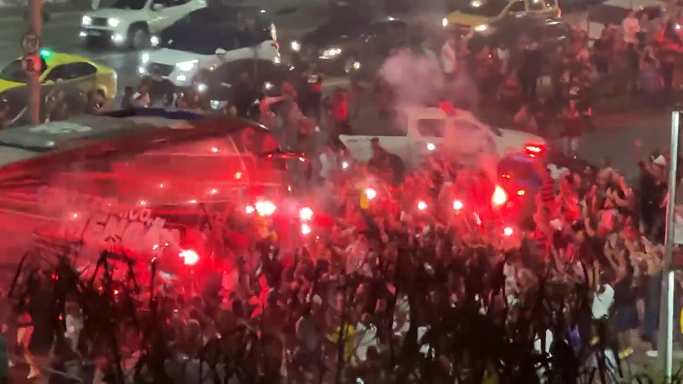 deepwebcolorada's tweet image. RUAS DE FOGO // RUAS DE FÓSFORO