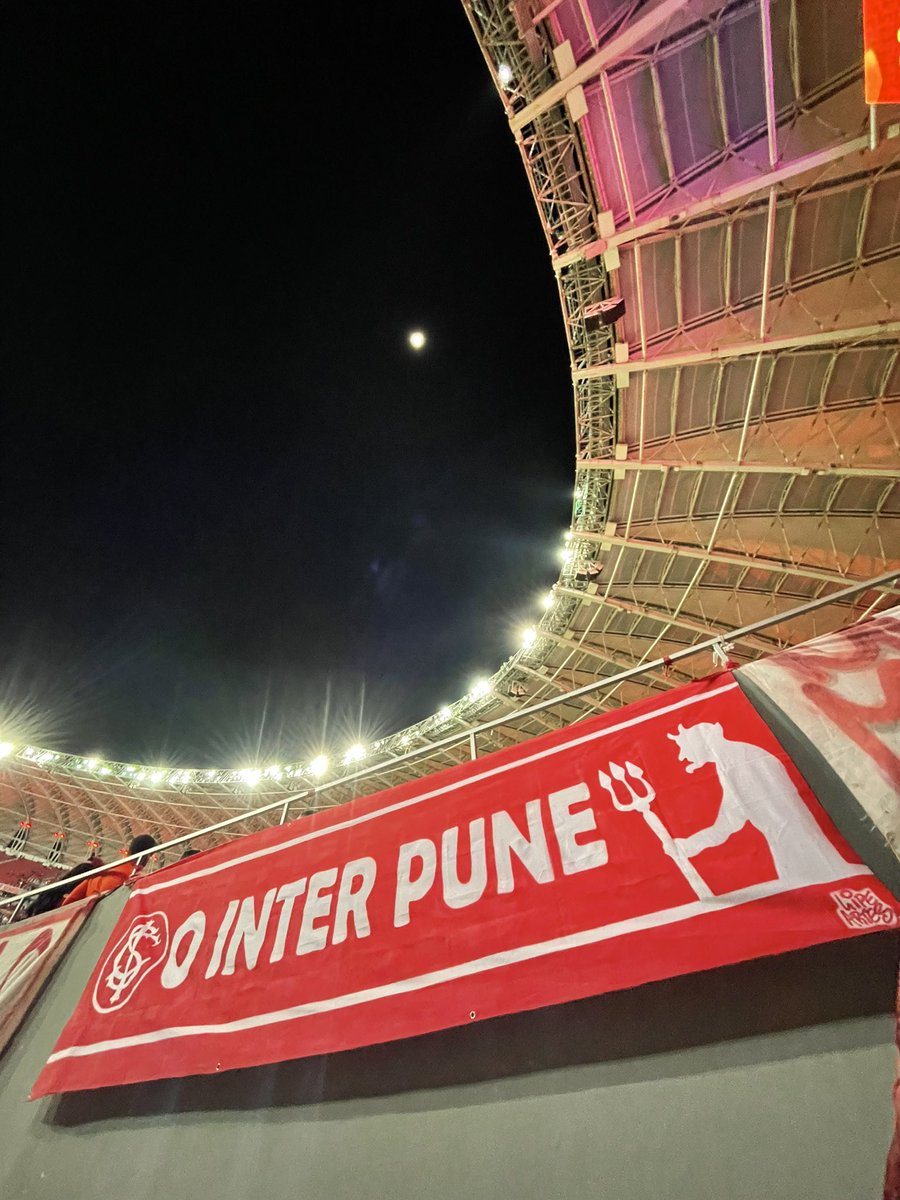 statsinter1909's tweet image. Passando aqui pra lembrar vcs que inferno só existe um:

(📸@MaxPeixoto91 - @PopularOficial)