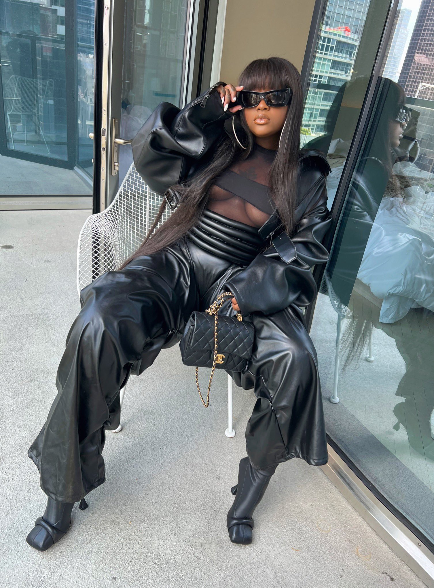 MARILYN MONHOE on Twitter: "B A L E N C I A G A show https://t.co/qv4qXzkeAS" / Twitter