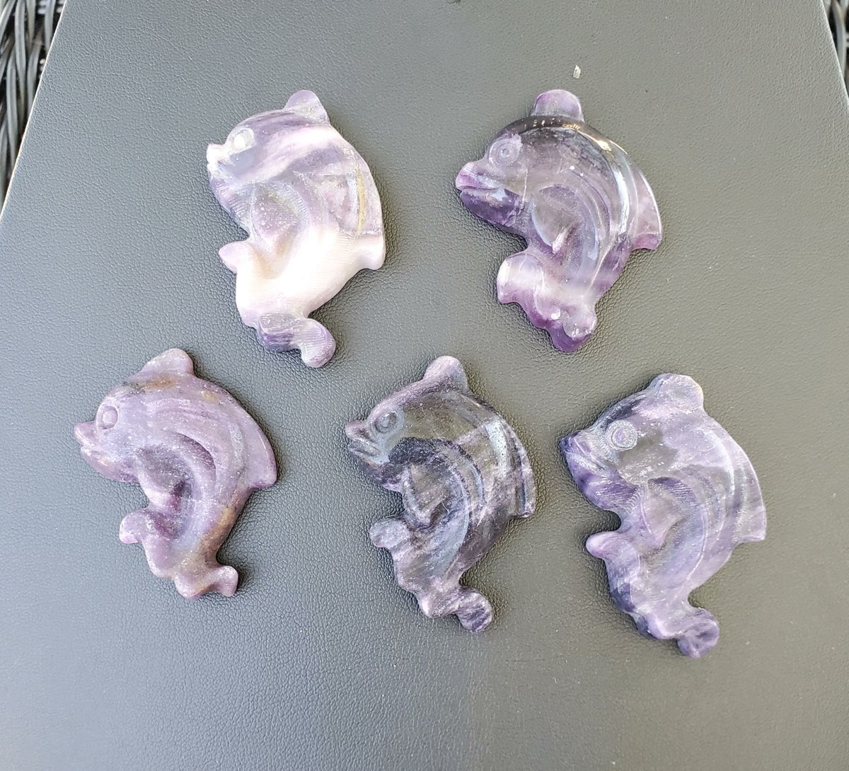 Silky Fluorite Dolphin Carvings These beauties have the same metaphysical properties as other types of fluorite, but they have a nice gentleness about them that allows for a softer touch with their healing properties. buff.ly/3OG3ggL