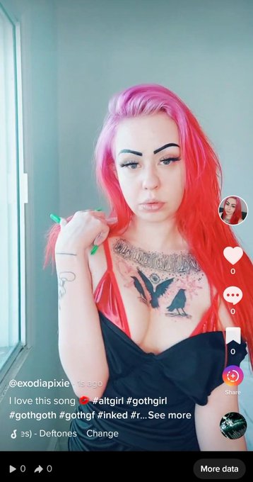 https://t.co/FaXGyP5PNg

Wanna see my new tiktok?
.
.
.
.
.
.
#altgirl #gothgirl #punk #redhair #pinkhair