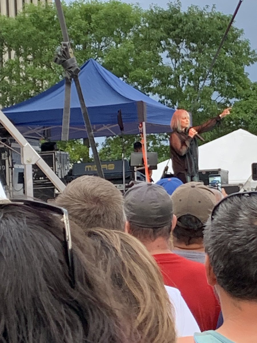 Pat Benatar at the Plaza! Place is packed. #patbenatar #livemusic #concert #iloveny