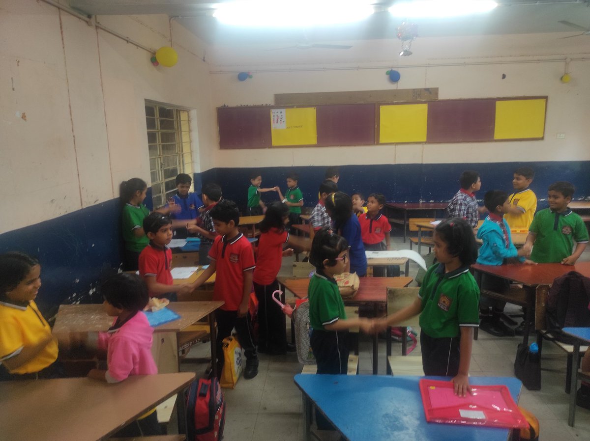 SANTOSHGAVHLE's tweet photo. #Vidyapravesh_Activities_Class I
I  hear and I forget, 
I see and I remember
 but I do and I understand. 
#Learningwithdoing

 @KvAurangabad @KvsMumbai https://t.co/wrNnfPX76E