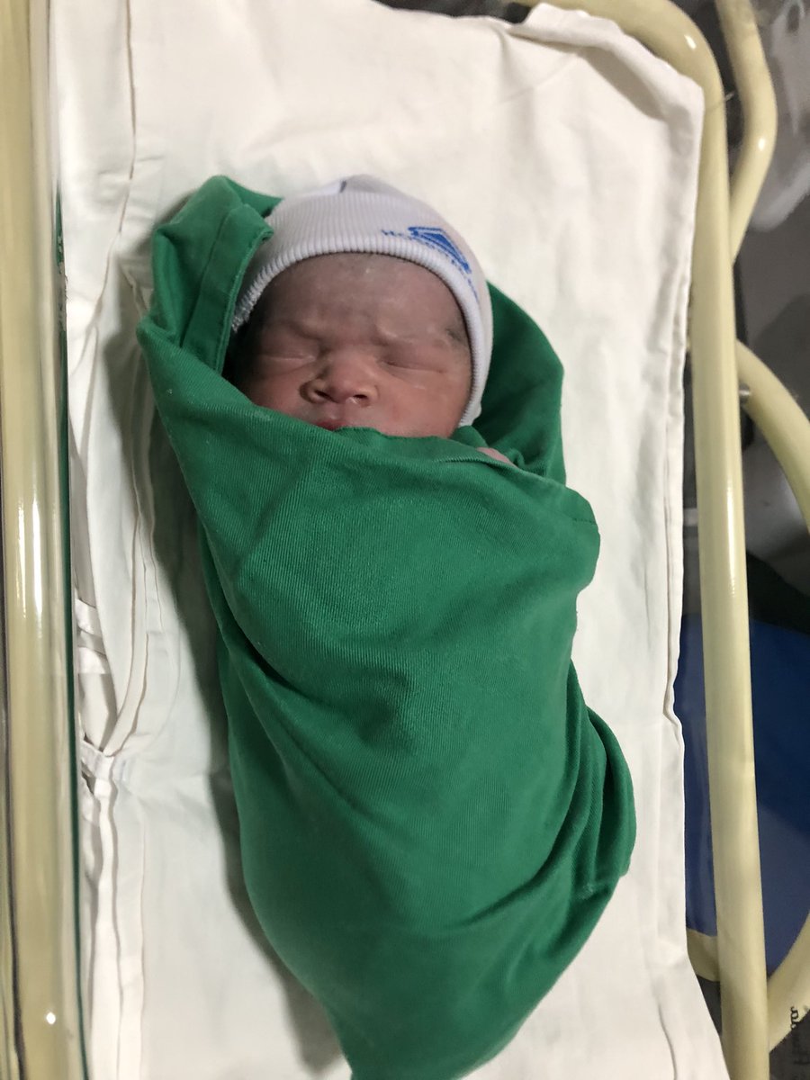WALTERCANDIDORJ's tweet photo. Hj nasceu meu filho #2, Henrique, meninão. De certo ele crescerá num país melhor. Dias melhores virão. Tem nome de rei, potente!
Sl 115:16 Os céus são os céus do SENHOR, mas a terra, deu-a aos filhos de Adão!
Henrique domine por essa terra pq é sua. https://t.co/bkD7VNt2Yo