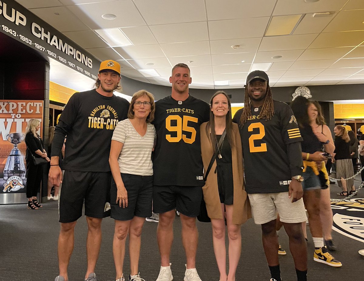 Locker room tour 🏈 

#Ticats | #CFL | <a href="/PellerVQA/">Peller Estates Winery & Restaurant</a>