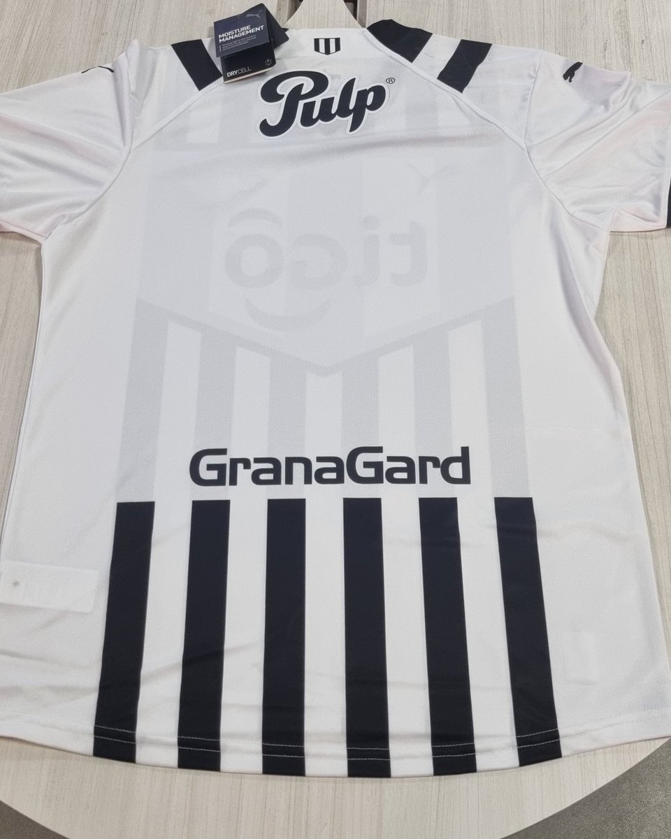 HernanRSotelo_'s tweet photo. Regalo la nueva camiseta oficial de Libertad entre todos los que sigan a mi cuenta y le den RT 

Sorteo: este sábado 16 de Julio. Suerte!!! @PUMAParaguay https://t.co/OzTUwMtrDf