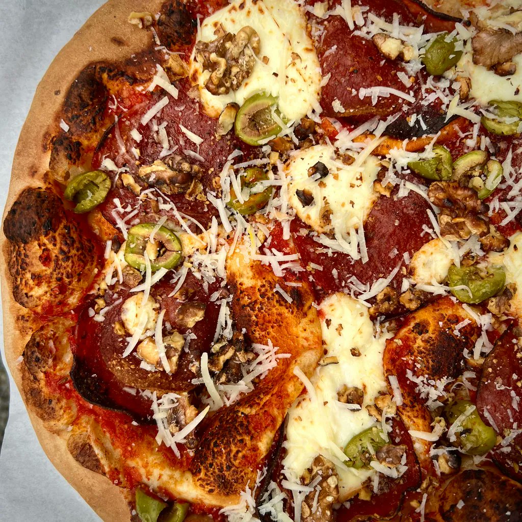 DevilsClubBeer's tweet photo. 🍕Pizza Nite!!🌙 
“Nothing Personal, it’s just Pizza”
.
//🔧PAULIE WALNUTS💵/ San Marzano tomato sauce, whipped ricotta, pecorino romano, pepperoni, salami, castelvetrano olives, and toasted walnuts// 
.
.
.
#mafia #riptonysirico #Italy #pizzaandbeer #wednesdaymeanspizza https://t.co/wj4QyPQI3b