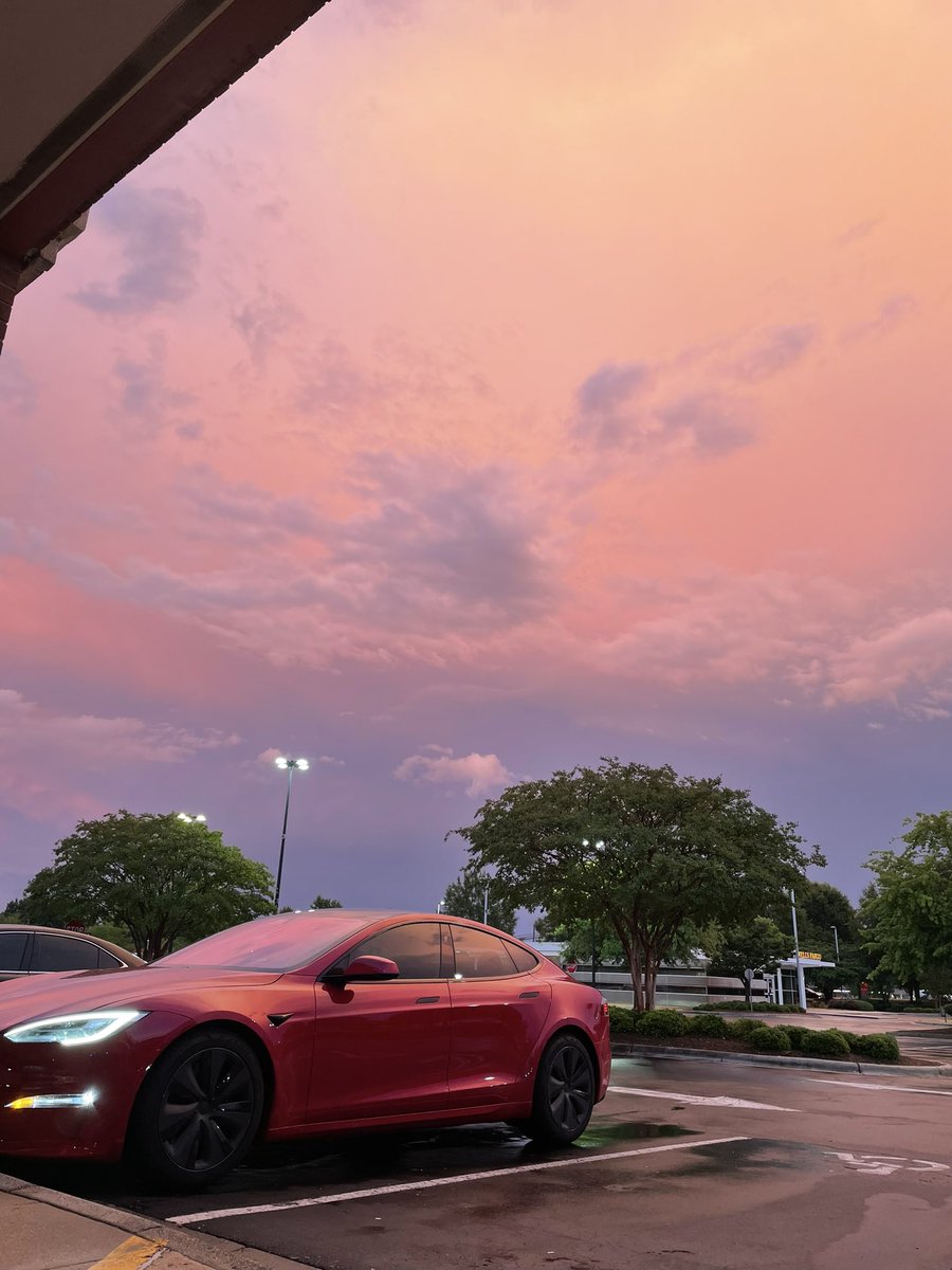 lazycapr1corn's tweet photo. @taiidevine North Carolina 🌅 https://t.co/dLcs7hA613