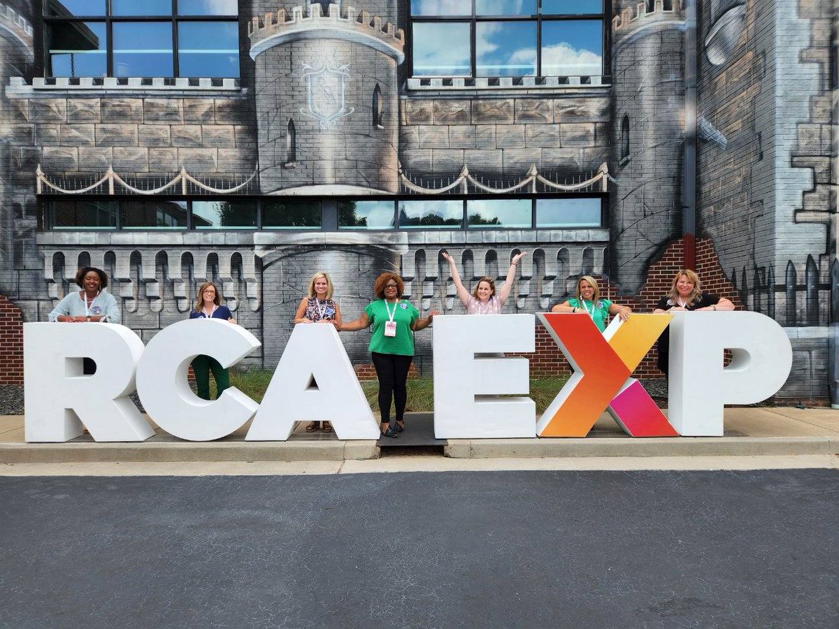 FultondaleElem's tweet photo. Ron Clark Academy Experience was phenomenal! Can't wait to implement this energy &amp; positive learning experience with our Ss &amp; Ts! #RCAEXP @JEFCOED #BetterTogether @ronclarkacademy https://t.co/R8vfLQbN2R