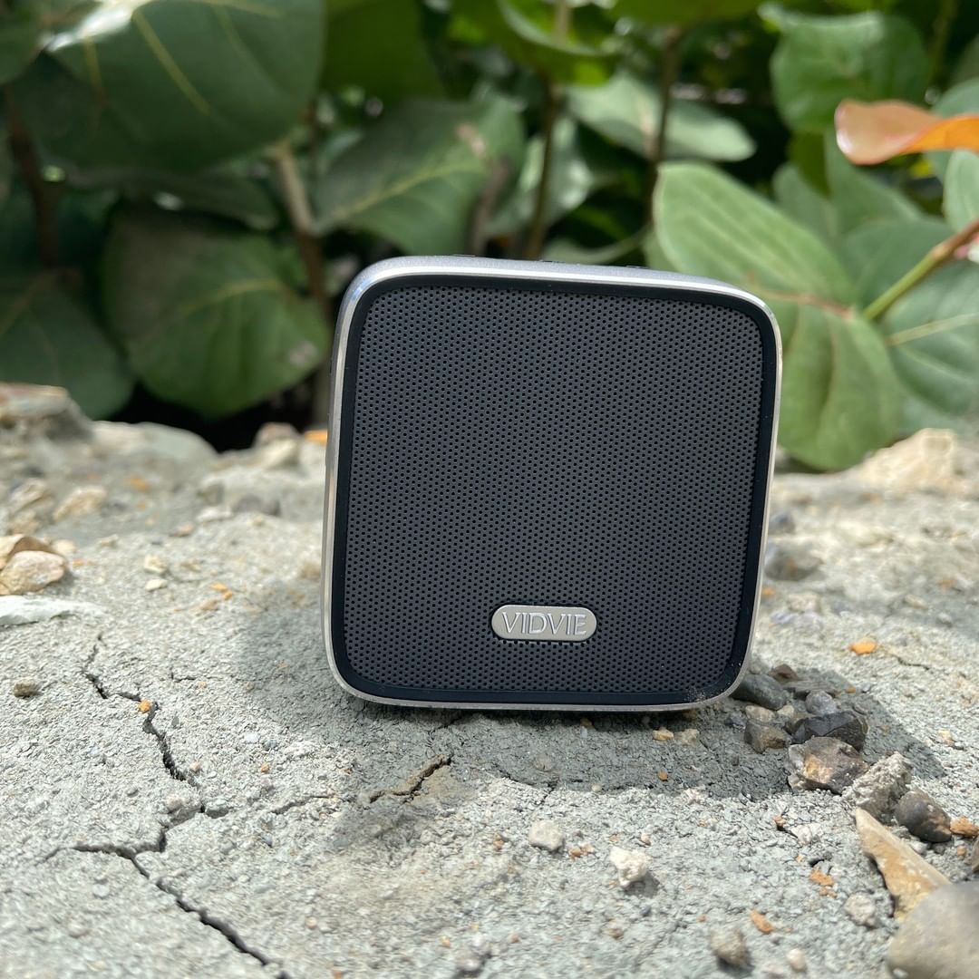 guzmantech_rd's tweet photo. Estilo y tecnología, la combinación perfecta para ti.🎶📱💯

Bocina vidive XL-901 

precio: $1,500
Envío Disponible 📦🇩🇴

Que el tamaño de la XL-901 no te engañe es pequeña pero potente, disfruta al máximo tu música

#Bocina #Musica #Ritmo #Speacker
#Guzmantechnology https://t.co/36rSLrE7Wi