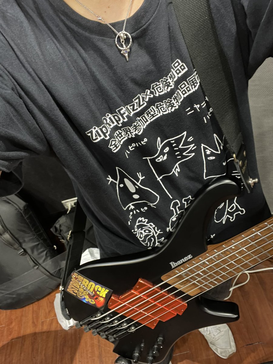 inocho_5st_bass's tweet photo. 良きかな(*´ω｀*)

#MYNEWGEAR
#IBANEZ
#EHB1005MS
#BOSS
#GT1000CORE
#XVIVE https://t.co/l0dXz6KE3I