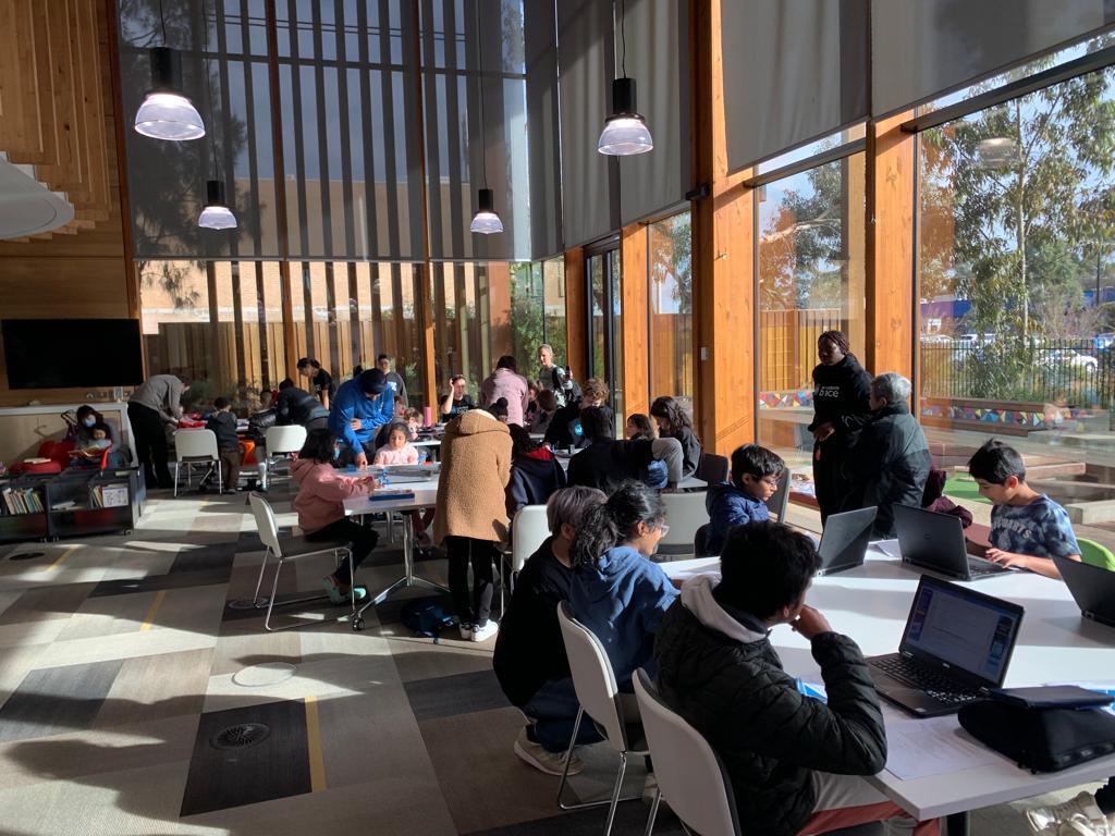 WesternBace's tweet photo. What a school holiday!

 The STEM Squad, who lead an action packed schedule. 
Attendance was at an all-time high with 539 of kids ages 5-15 years trying their hand at the latest tech.  54% repeat participants &amp; 46% new participants. 

Special thanks to Melton Libraries team! https://t.co/CqKg3r3M7G