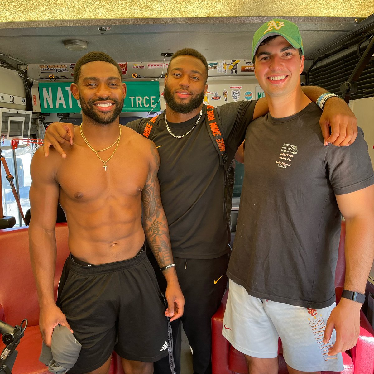 Episode #050 | Breakfast Club with Terrell Bynum &amp; Micah Croom   

On this 50th episode, the boys got together to answer random hypothetical questions that end up in hilarious rabbit holes

youtu.be/rpDL5VrZRvs