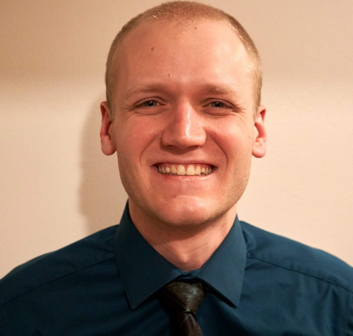 UTMC_PharmRes's tweet photo. 🙋🏽‍♂️ Dr. Noah Blower  
🏠 Saginaw, MI
💊 Ferris State University 🐶
Interests: ID 🦠 &amp; critical care 

He enjoys science fiction, fantasy stories, board games, music, hiking, scuba diving, and photography https://t.co/en6UbRYr3T