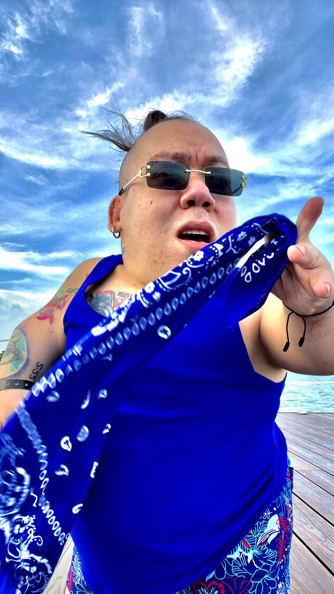 AlejoLittle's tweet photo. Azul-ado en las San Andrés Islas 💙
#chazzz 😎 https://t.co/XX6WuGGLuE