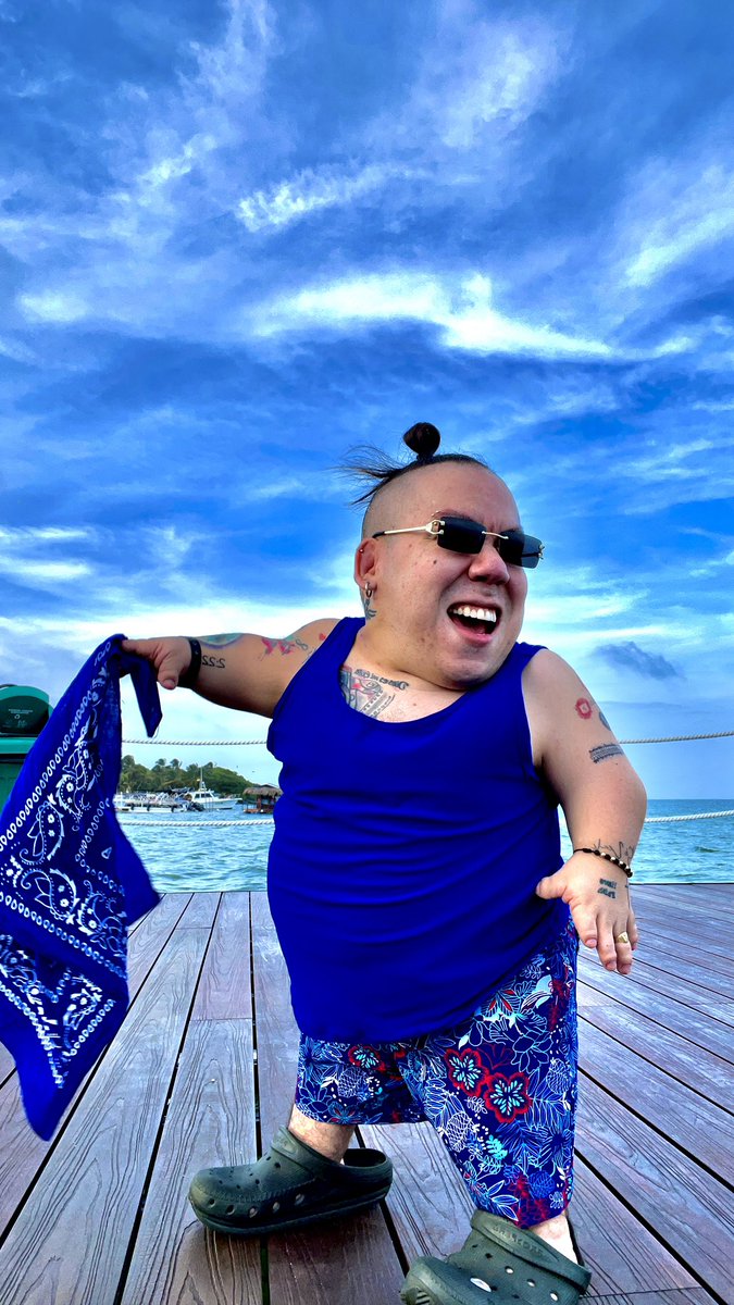 AlejoLittle's tweet photo. Azul-ado en las San Andrés Islas 💙
#chazzz 😎 https://t.co/XX6WuGGLuE