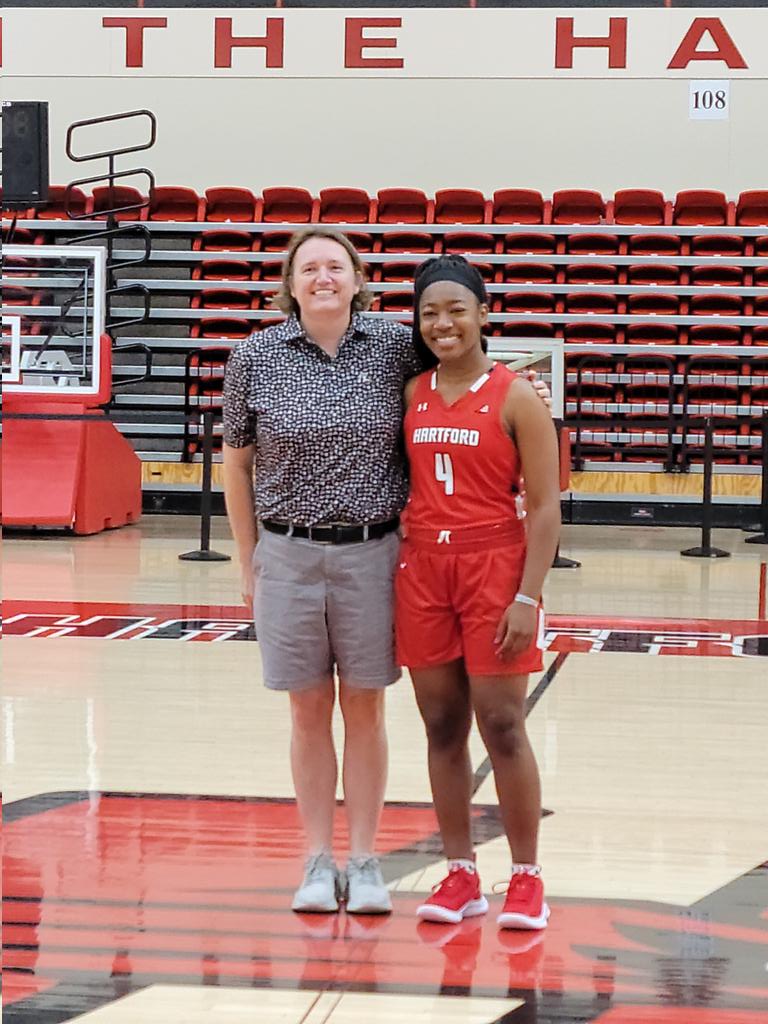 LanaeKleinp's tweet photo. I am blessed to be able to officially say that I will be continuing my education and basketball playing career at The University of Hartford. It's a long way from home, but I get to play for an amazing Coach.  Thanks everyone for your support. https://t.co/dWMf1XpmYm