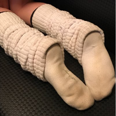 yukina_socks's tweet photo. ［フォロワー100人突破企画🤍】

ゆきなの蒸れ蒸れ紺ソorルーズソックスをプレゼントします🤍

応募方法は
①@yukina_socks をフォロー
②このツイートをRT

当選者は紺ソとルーズソックス選べます🤍
期間は7/31日までです🤍 https://t.co/YLjk0t0z3Q