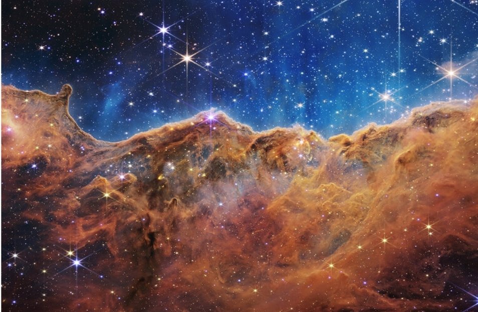 Anyone but me completely overwhelmed by these Webb telescope photos to the point of actual crying?
#CarinaNebula #WebbSeesFarther 
#space #NASAPhotos 
#beauty #mystery