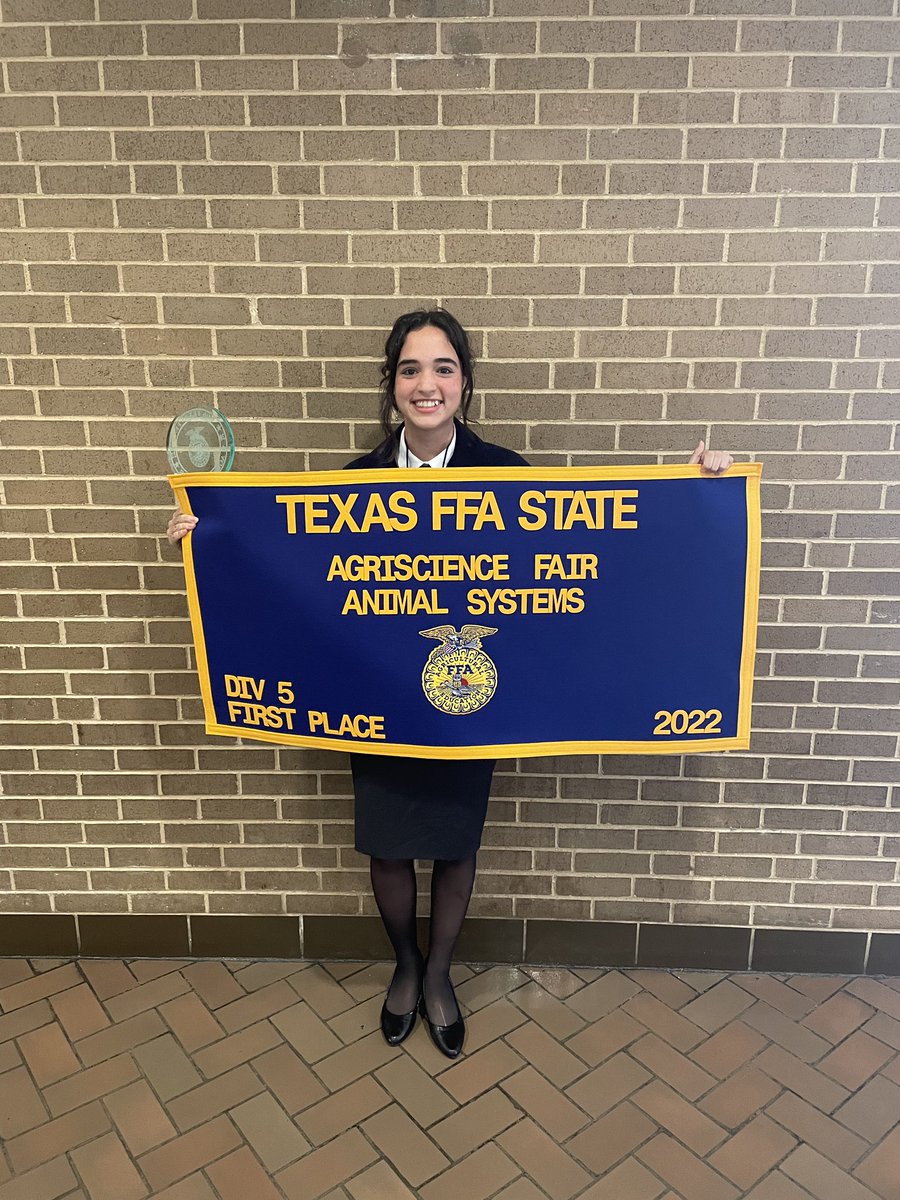 BryanTx_FFA's tweet photo. Today we would like to congratulate Harmony Smith on placing first in the Ag Science Fair and advancing to National in October! As well as Brody Benites who received his Lonestar Degree! 

We are proud of you! https://t.co/H8vbp2JzK7