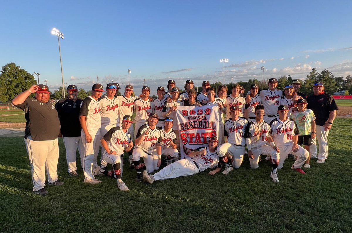 KnightsAHS's tweet image. Congratulations to Coach Greg Thissen and @ahsknightsbball on another trip to State!  Great SubState win over defend Champion Marion, 11 - 1!  Another big thanks to North Scott for hosting our games!  Let’s Go Knights!