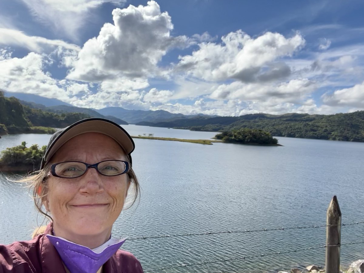 Lara Wagner tweet media