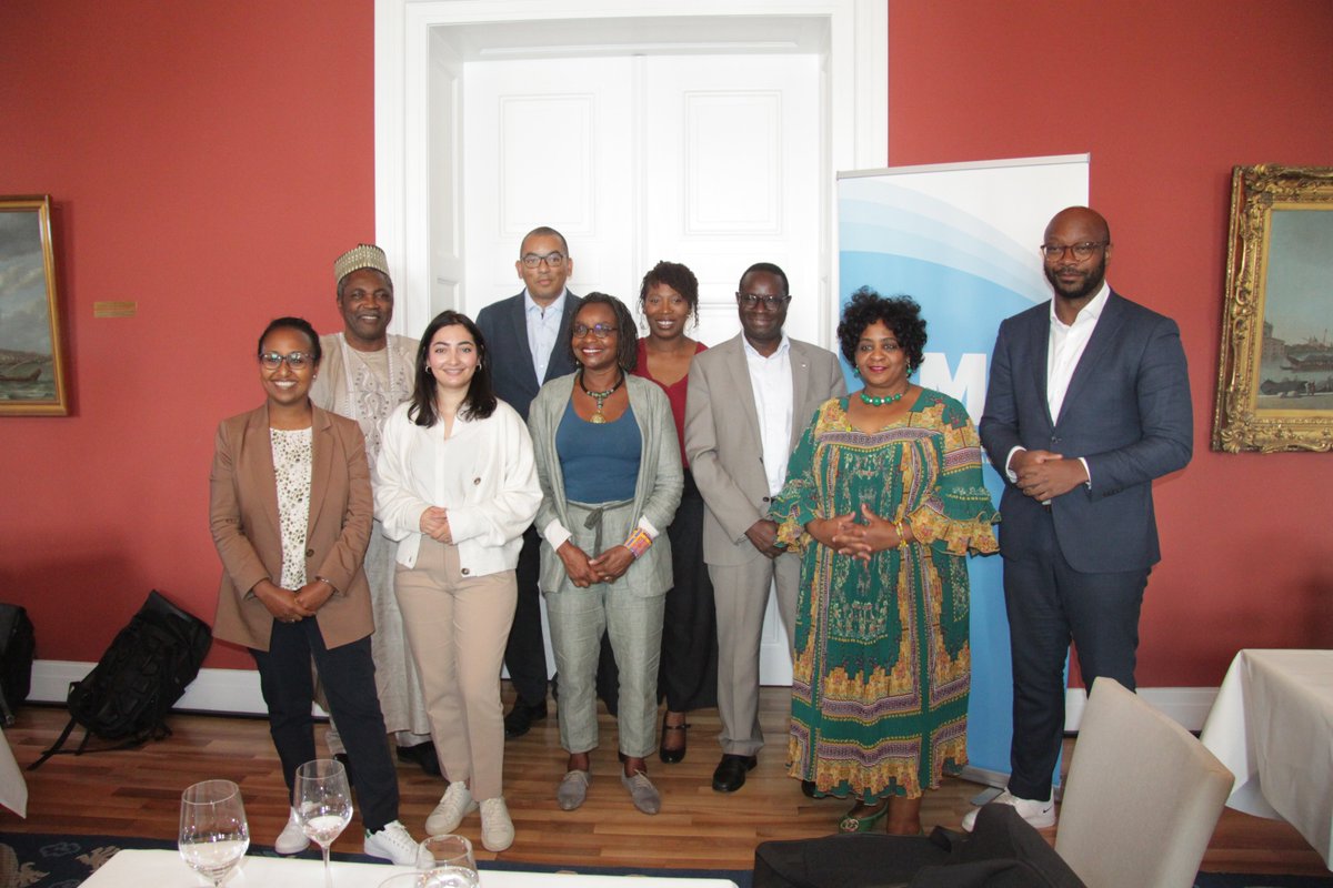 VMA_eV's tweet photo. #PowerToEmpower Vielen Dank an alle, die den ersten Empfang für afro-diasporische Mandatsträger_innen aus ganz Deutschland in Berlin organisiert haben. Gemeinsam gegen #Rassismus und für mehr politische Teilhabe!👇https://t.co/d1T6hxqtIi @EOTOBerlin @LieblingXhain @boell_stiftung https://t.co/tZhjt2duVD