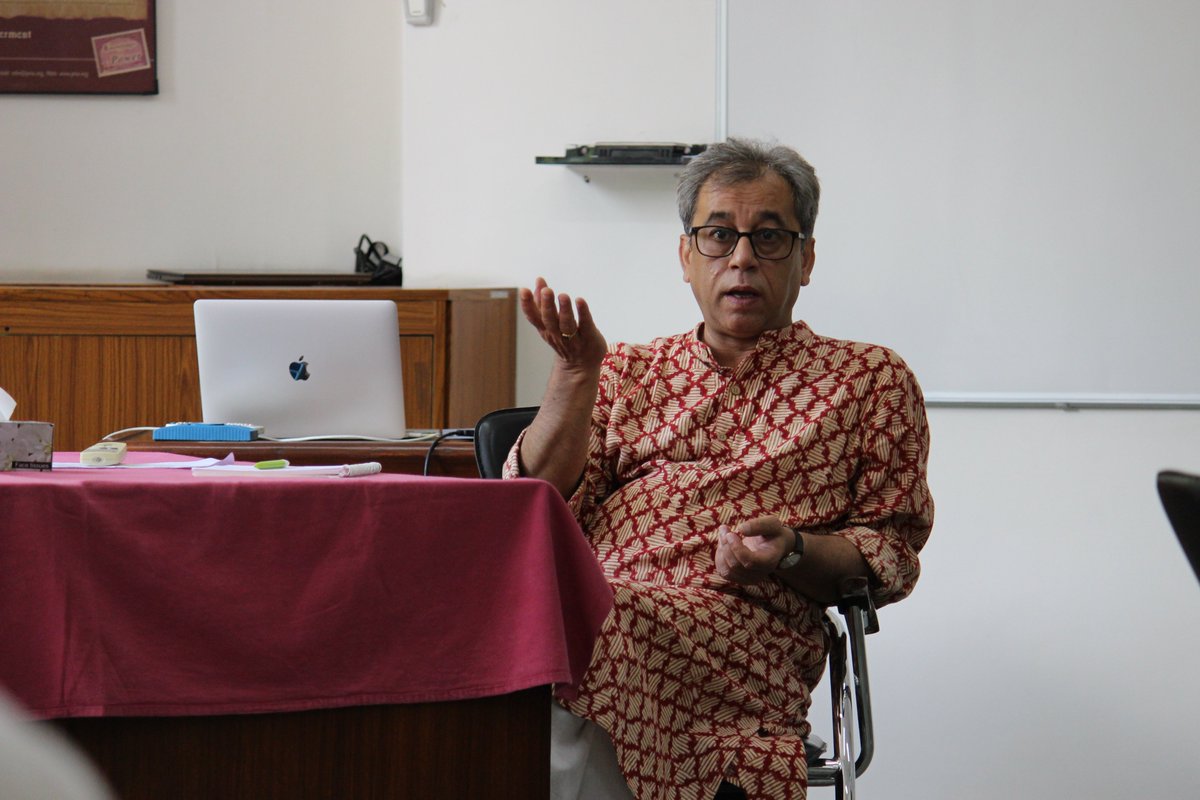 PRIA_India's tweet photo. Monitoring evaluation designs &amp; plans: identifyng purpose, involvmnt, devlp objctives &amp; indicators, identify tools &amp; analyse - few steps which can be taken.
Day3 #PPME workshop #CAPSTONE @PRIA_India led by @KaustuvK attended by 15 CSOs @RTandon_PRIA @FordFoundation @dasra https://t.co/dI9UFzuaQm