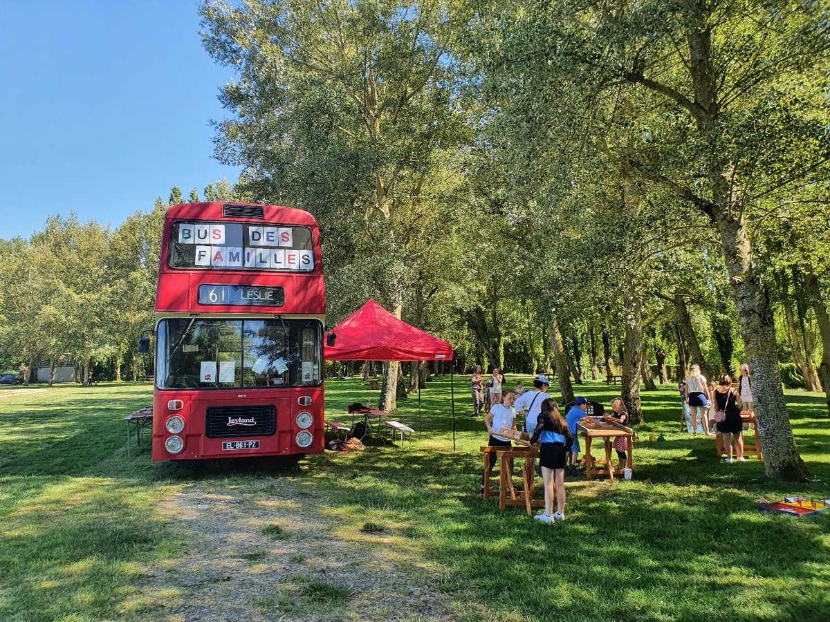 Désormais partout dans l'Orne à la rencontre des #Familles , Leslie,notre bus 2 étages vous proposent animations, rencontres, détentes, lien social et familial...
De 0 à 120 ans 😃.
#orne #udaf pic.x.com/YPwMykzCvv