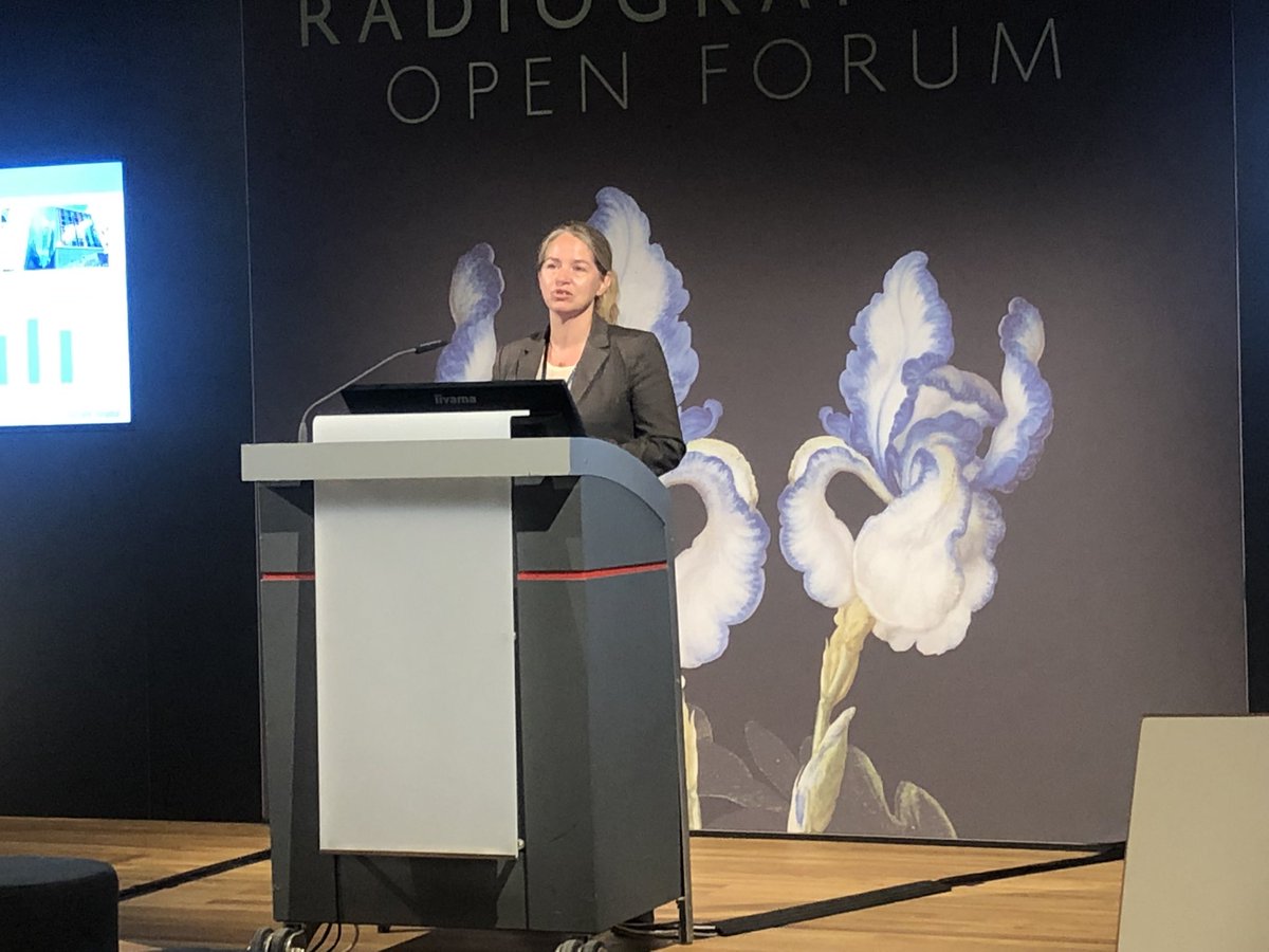 McNulty_J's tweet photo. A great patient-, and person-centred, approach by @Picaandersen and team in Kolding (DK)!

The inaugural @EFRadiographerS Patient-Centred Care Awards Winner: “Mobile x-ray for patients with dementia”

👏👏👏

#ECR2022 https://t.co/1GFAJnJNgG
