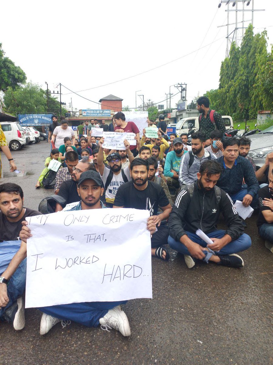 UrmilaSambyal's tweet photo. Hon'ble @OfficeOfLGJandK we the selectees of FAA pleading for mercy today.  The tension of 972 families is naturally high with so much at stake. 
@OfficeOfLGJandK
@jkssbofficial https://t.co/6lHQ8d6YPm