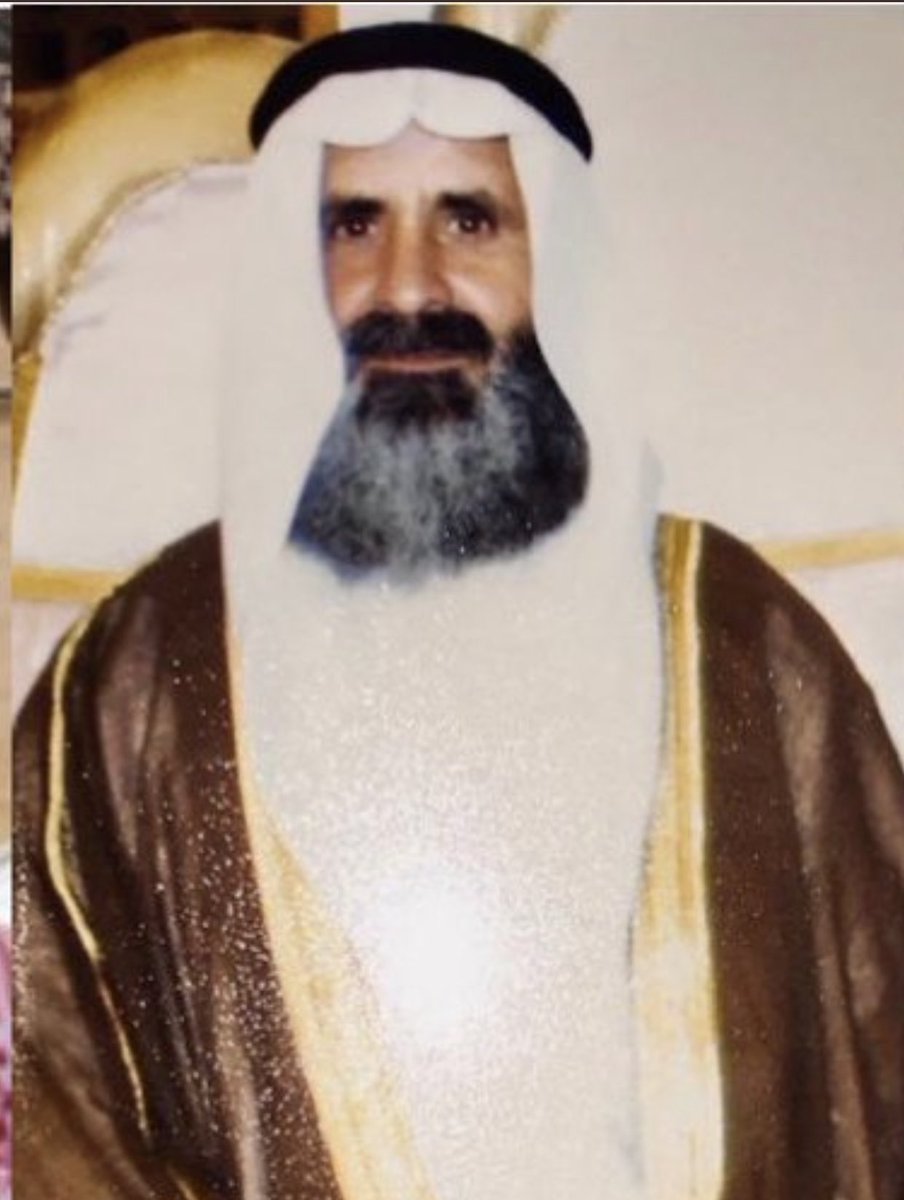 رحم الله ابو هاني
" حميد المهيود العريفي الظفيري "
الرجل الطيب الرحوم المُبتسم صاحب السيره العطره الذي كان ودوداً مع الجيران ناصح لأبناء المنطقه و له فضل كبير في اسعادي واسعاد ابناءه في طفولتنا المبكره وكان لايبالي يوماً في خلق اجواء للمتعه والتنزه .

رحمك الله واسكنك فسيح جناته