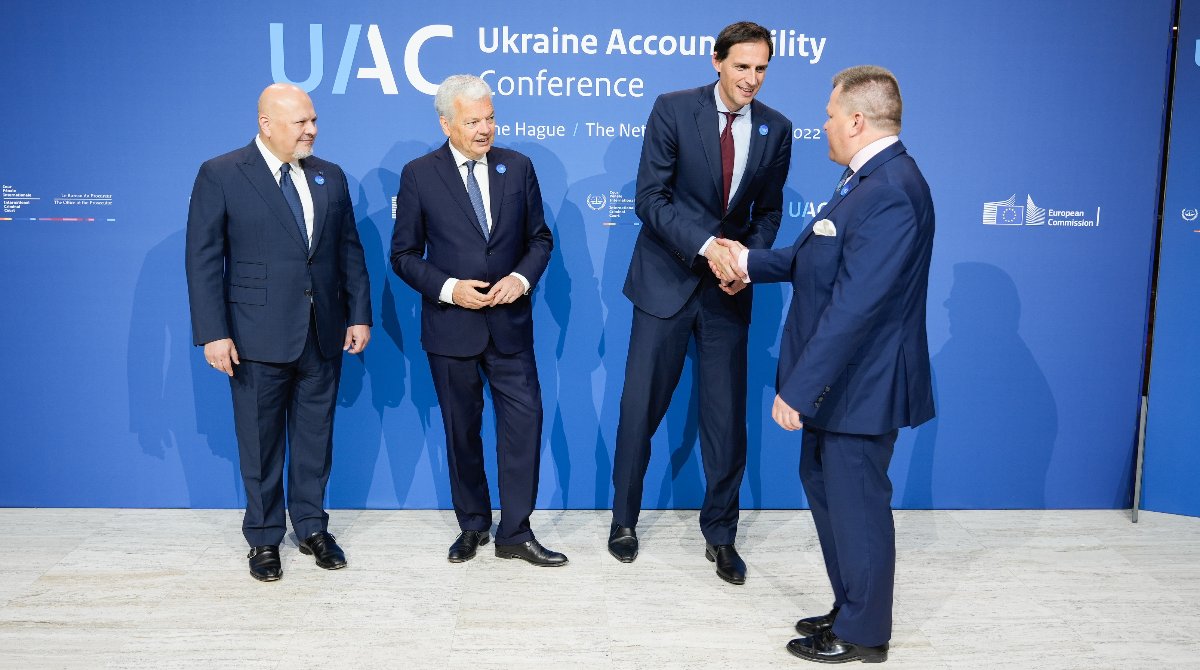 The #Ukraine Accountability Conference has begun! Together with the <a href="/IntlCrimCourt/">Int'l Criminal Court</a>, <a href="/EU_Commission/">European Commission</a>, and international partners, we are working to make sure that crimes that may have been committed in Ukraine, do not go unpunished. #UAC government.nl/ministries/min…