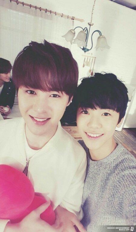 NcTzen_rare's tweet photo. Old PIC ♡ without watermark

#JAEMIN #KUN 
#WayV #NCTDREAM https://t.co/1SfnyxShpf