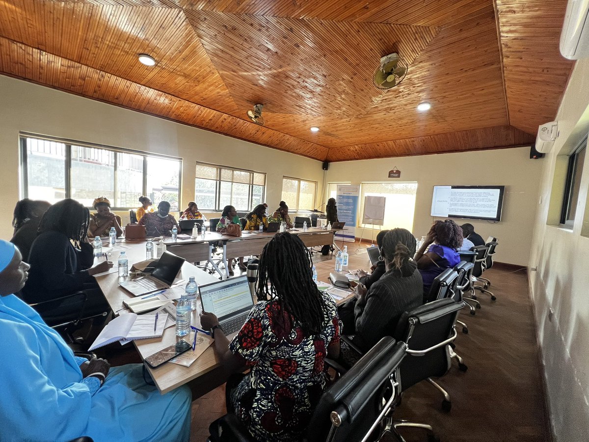 It’s a full house here at Fairway Hotel 🥳 Our Program Officer <a href="/TRISHNYASUNA/">Patricia Nyasuna</a> gave the project overview  &amp; updates on progress made while emphasizing the project’s goals, objectives and activities accomplished in promoting #FreedomofExpression &amp; #A2I among women led CSOs <a href="/ewmiorg/">EWMI</a>