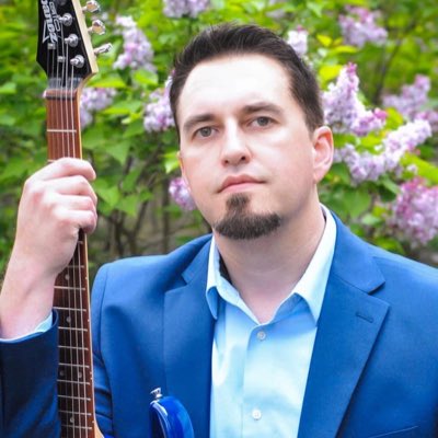 SpringsteelGD's tweet photo. Welp, might as well dust off the ol’ Twitbook and update my 10 year old profile pic to something more recent https://t.co/oBEBlcDsAO