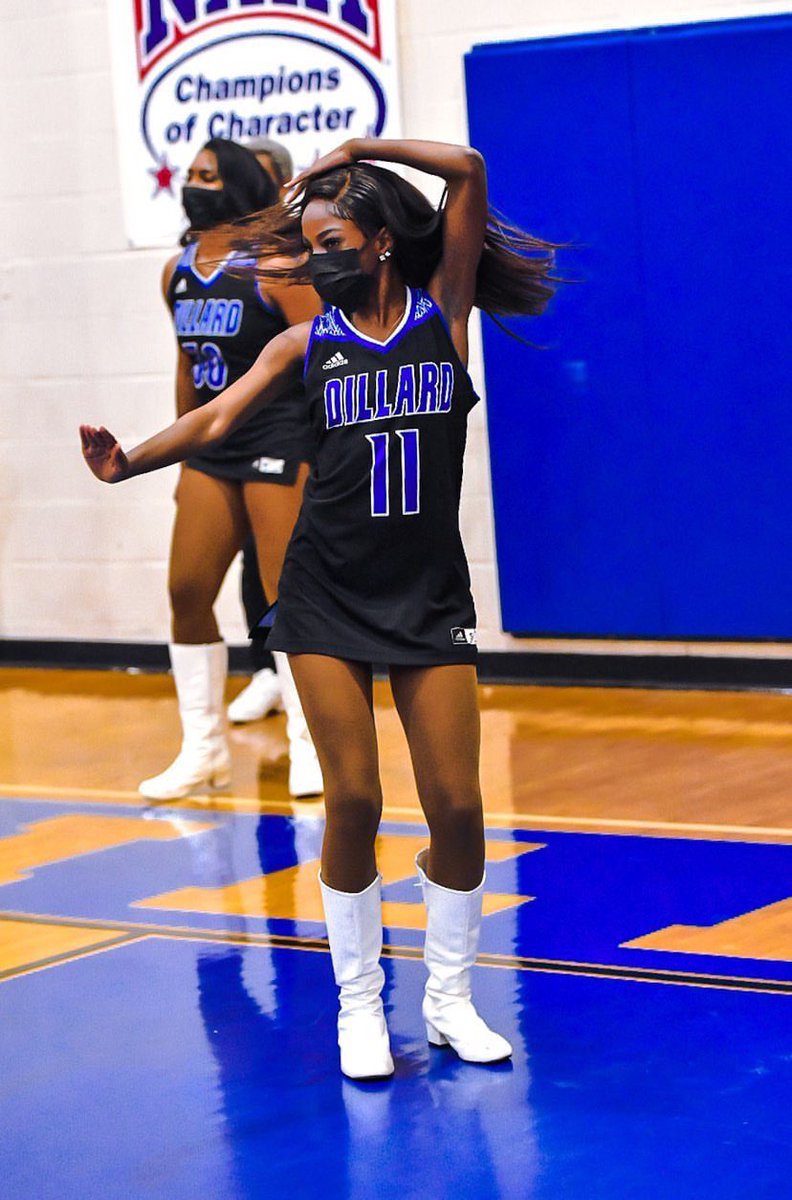 boujeevannah tweet media