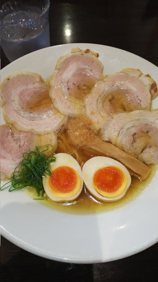チャーシュー麺という暴力 